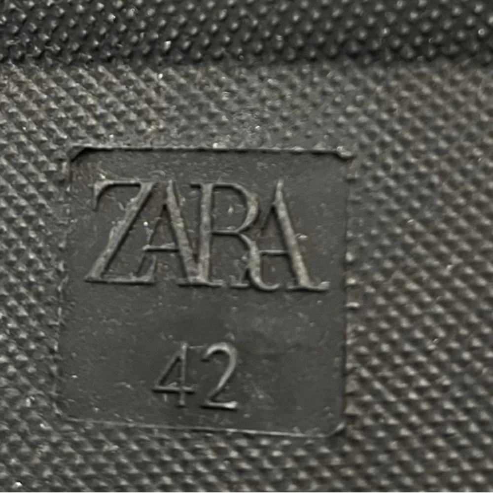 ZARA ELASTICATED RAIN BOOTS‎ BLACK W 10.5/M 9.5 Unisex